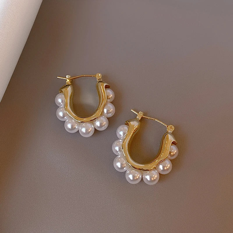 Shell Flower Pearl Hoop Earrings