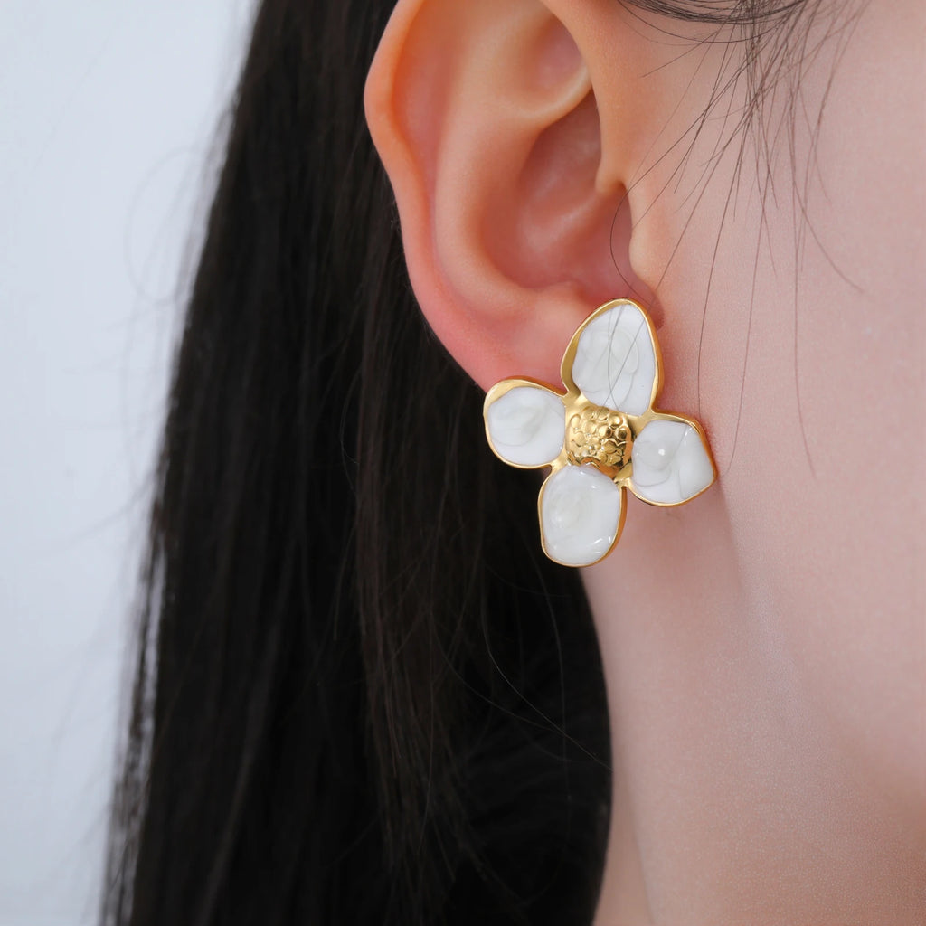 Gold Flower Stud Earrings Set