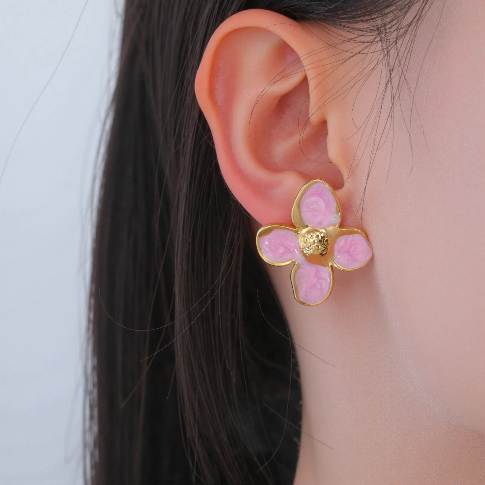Gold Flower Stud Earrings Set