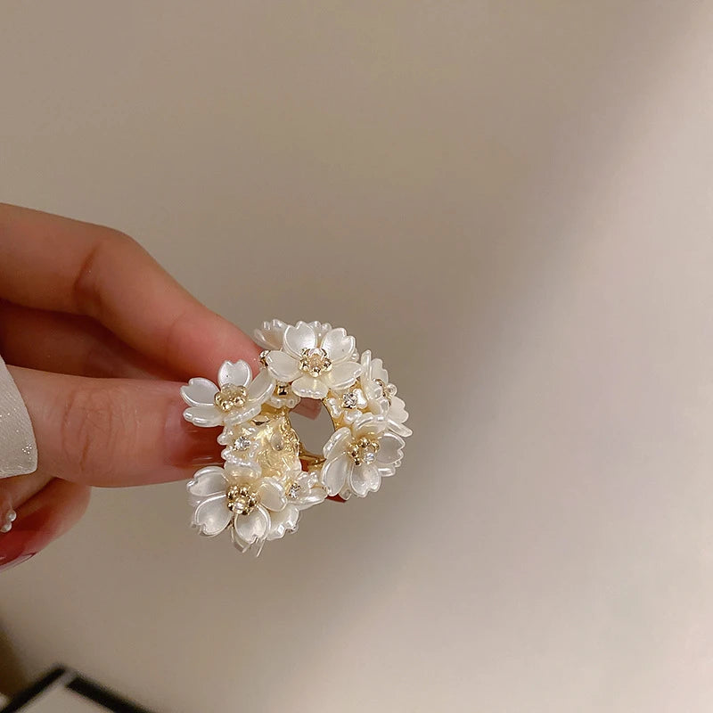 Shell Flower Pearl Hoop Earrings