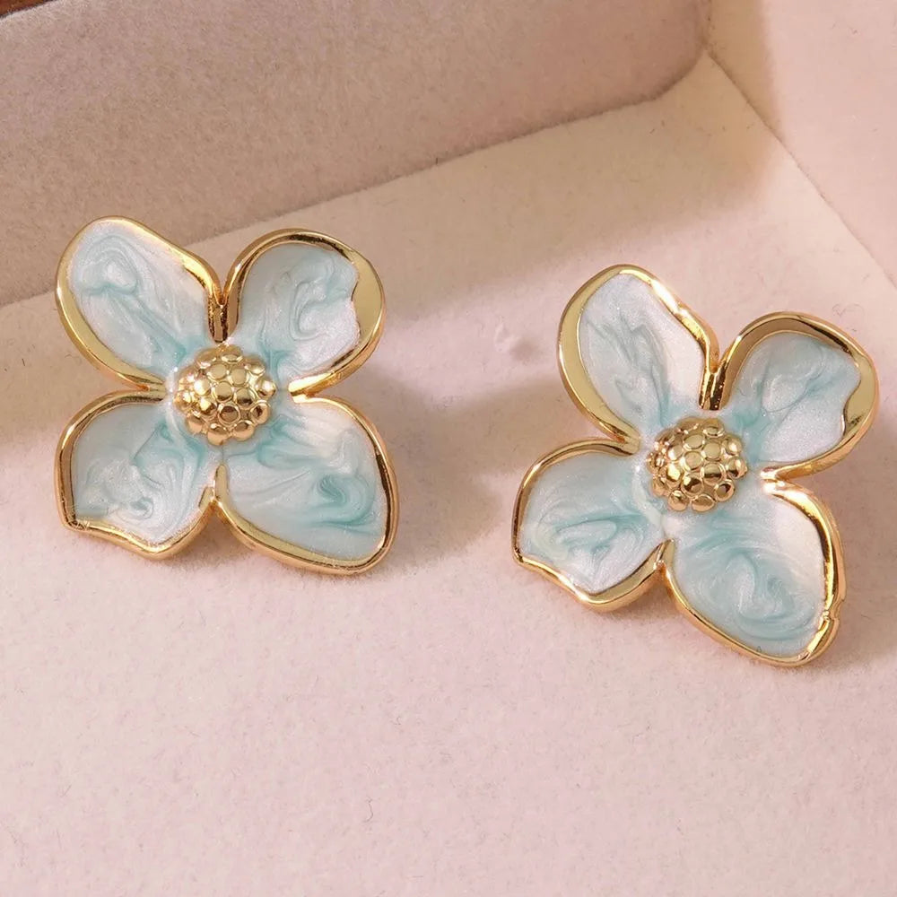 Gold Flower Stud Earrings Set