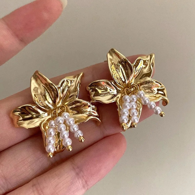 Vintage Gold Flower Earrings