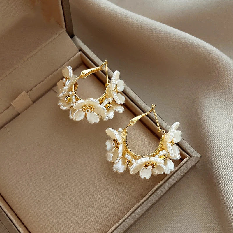 Shell Flower Pearl Hoop Earrings